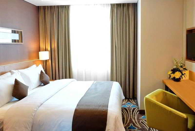 Aston Solo Hotel Εξωτερικό φωτογραφία