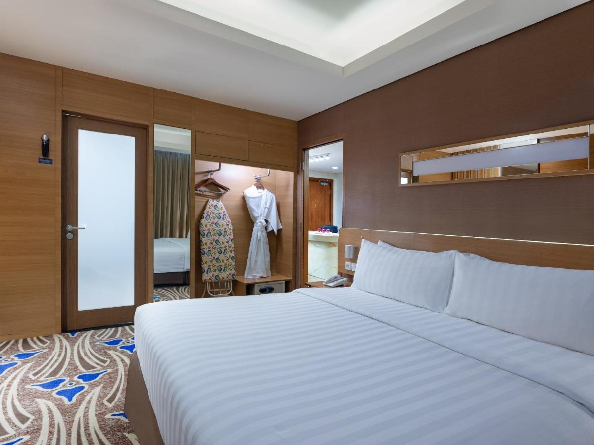 Aston Solo Hotel Εξωτερικό φωτογραφία