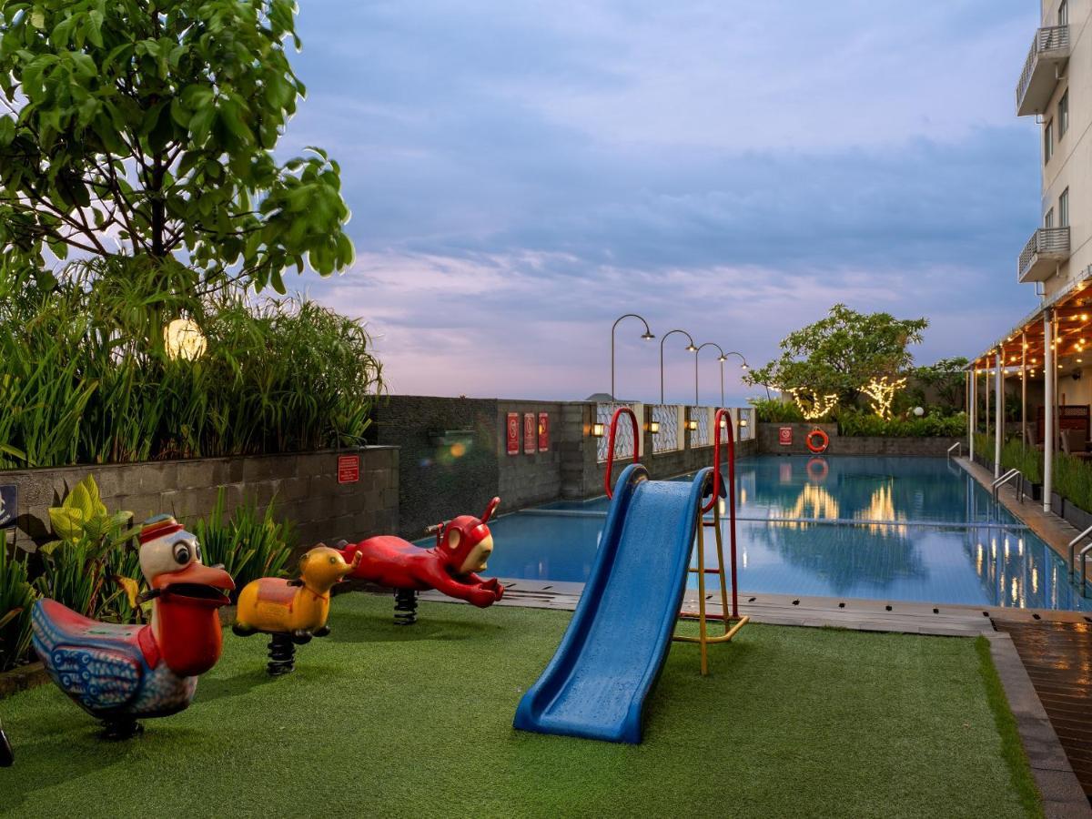 Aston Solo Hotel Εξωτερικό φωτογραφία